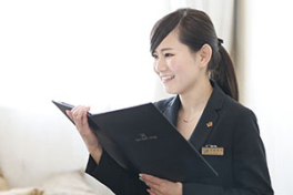 アールベルアンジェ堺,スタッフ