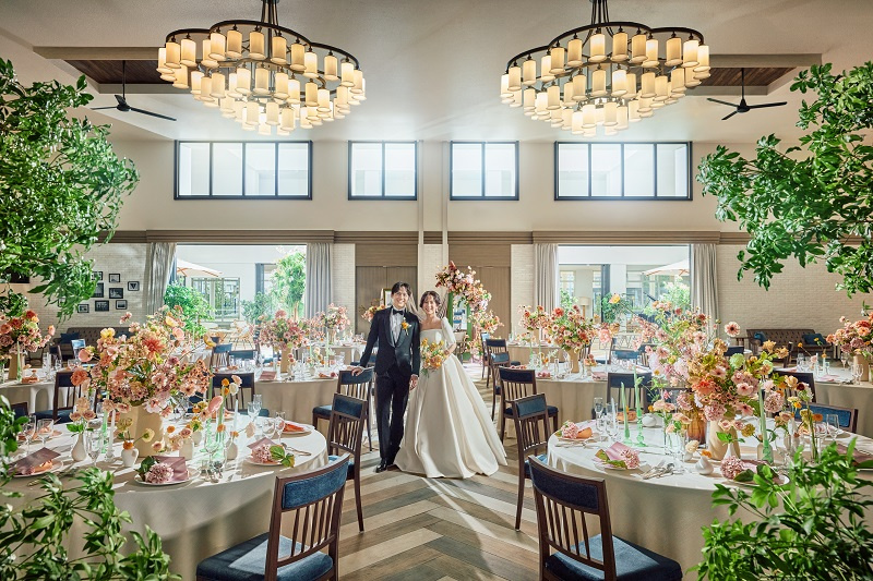 パーティ会場,メインテーブル,ソファOK,ケーキ入刀,新郎新婦,伝統的なセレモニー,