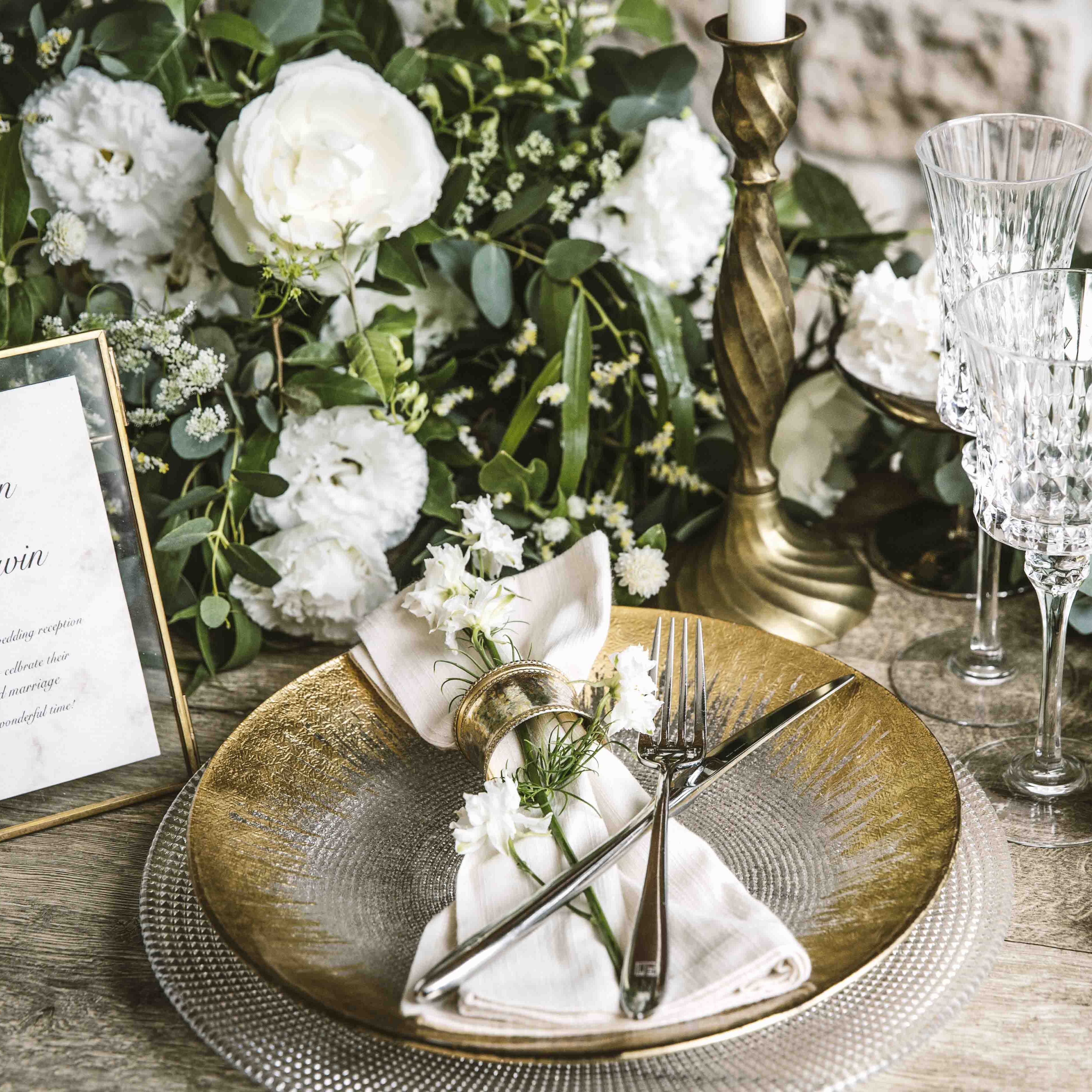 北海道苫小牧市,人気のドレス,アールベルアンジェ苫小牧,新作ドレス,ウェディングドレス,カラードレス,試着,フィッティング,オフショルダー